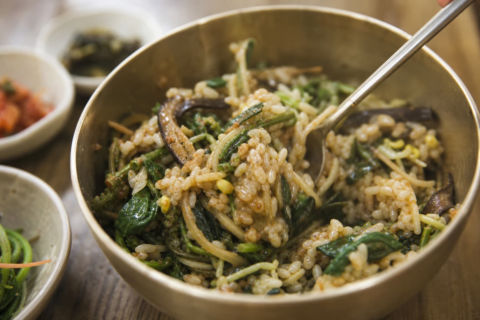Mountain-greens boribap, just mixed