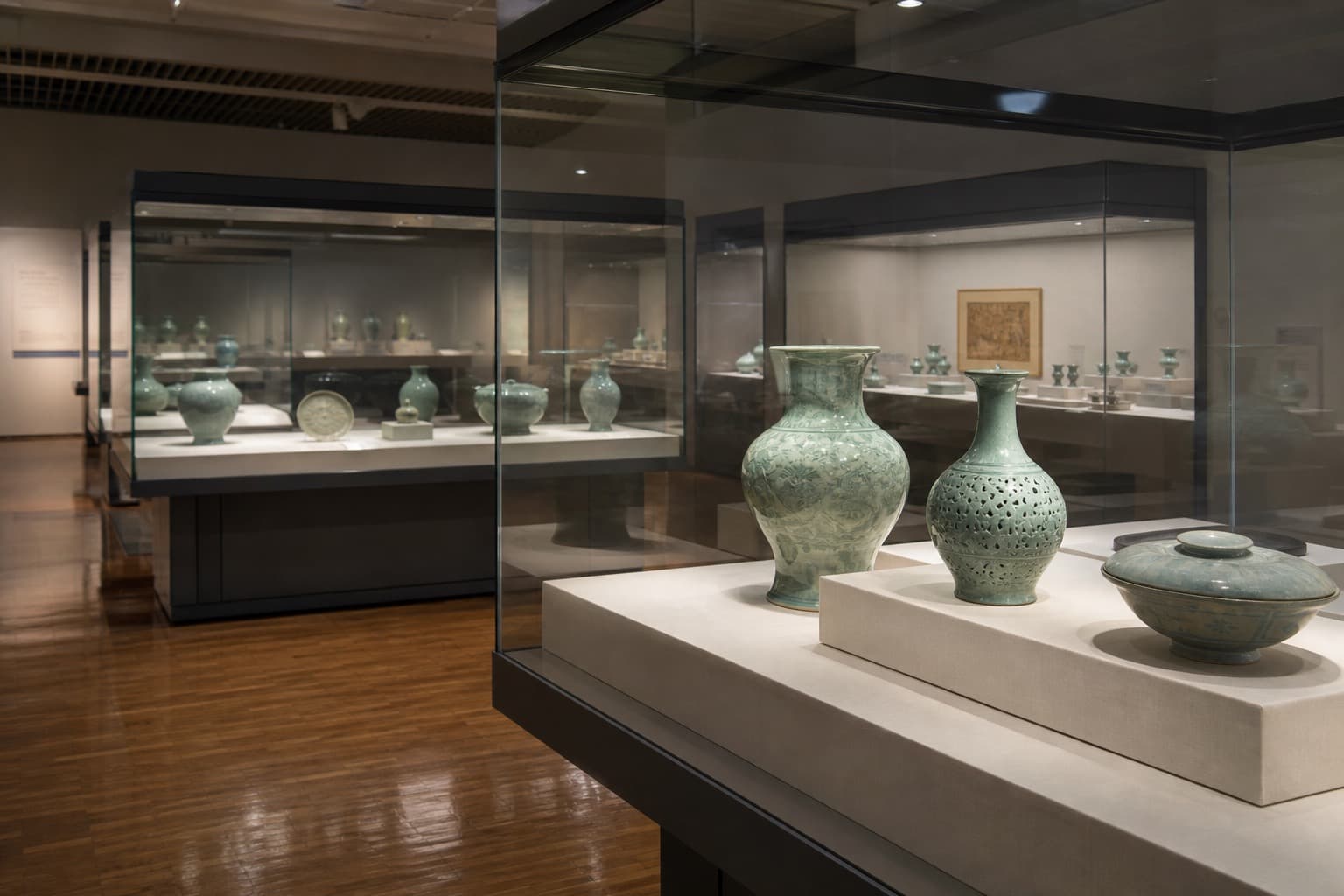 Celadon in the hall